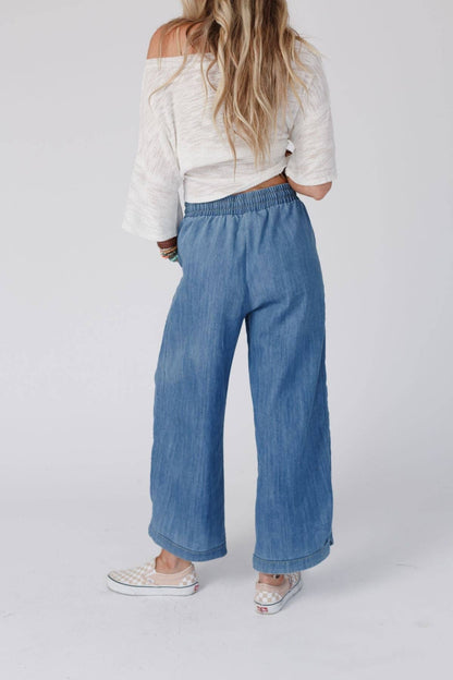 Three Bird Nest - So Comfy Wide Leg Cropped Pant - Denim: L