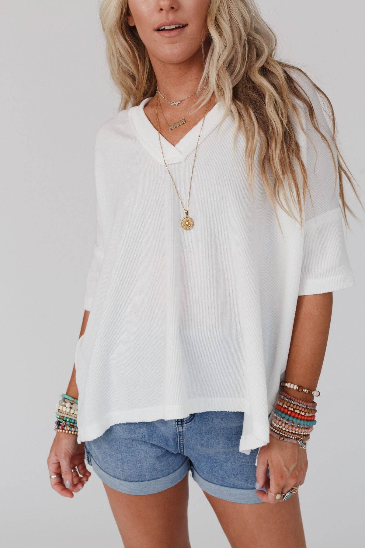 Three Bird Nest - On The Go V Neck Ribbed Essential Tee - Off White: L