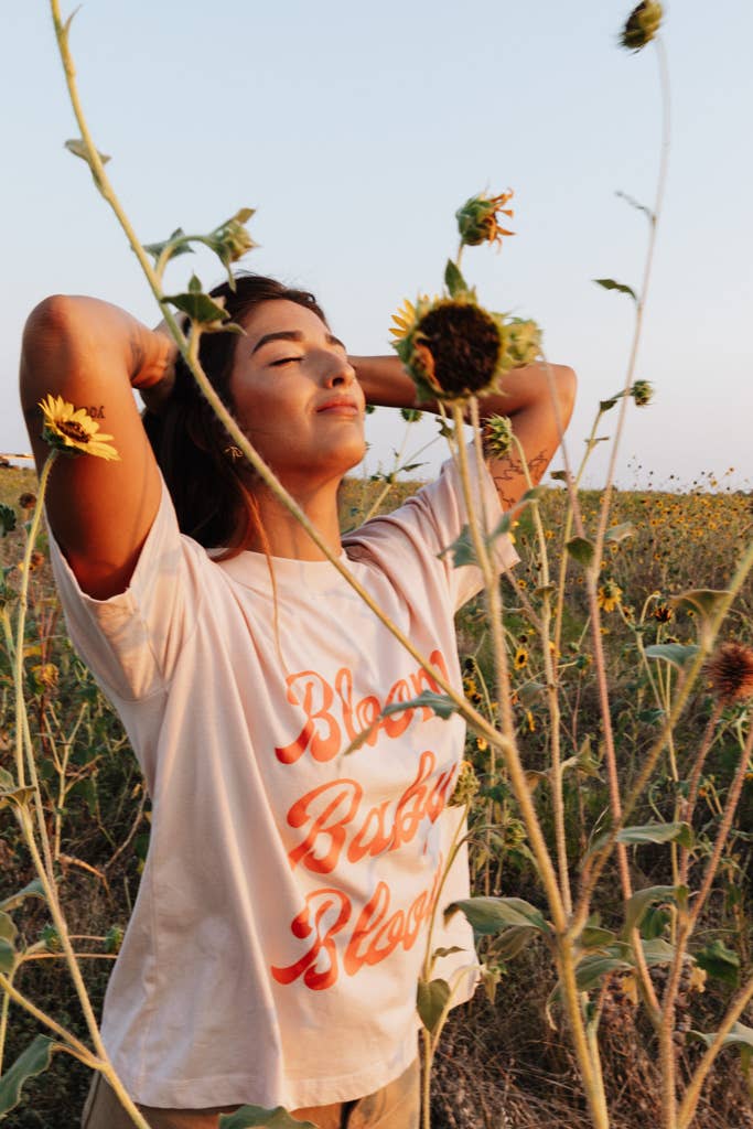 Crowned Free - Bloom Baby Bloom Tee : 2XL